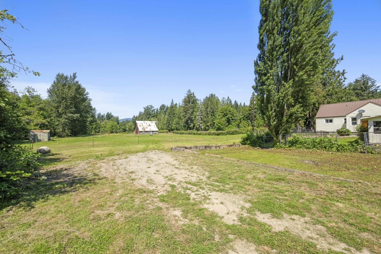 Updated Farmhouse Equestrian Estate - photo 23