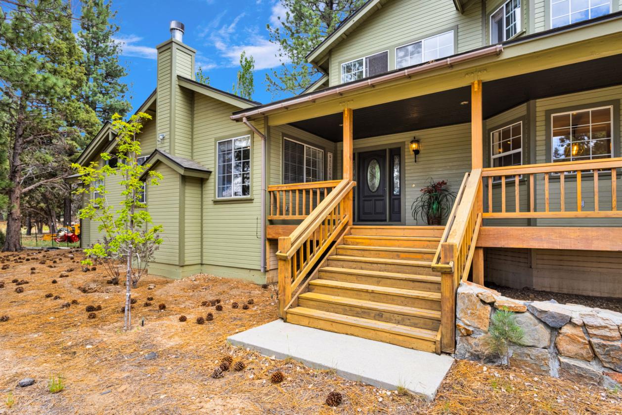 Beautifully updated horse property - photo 3