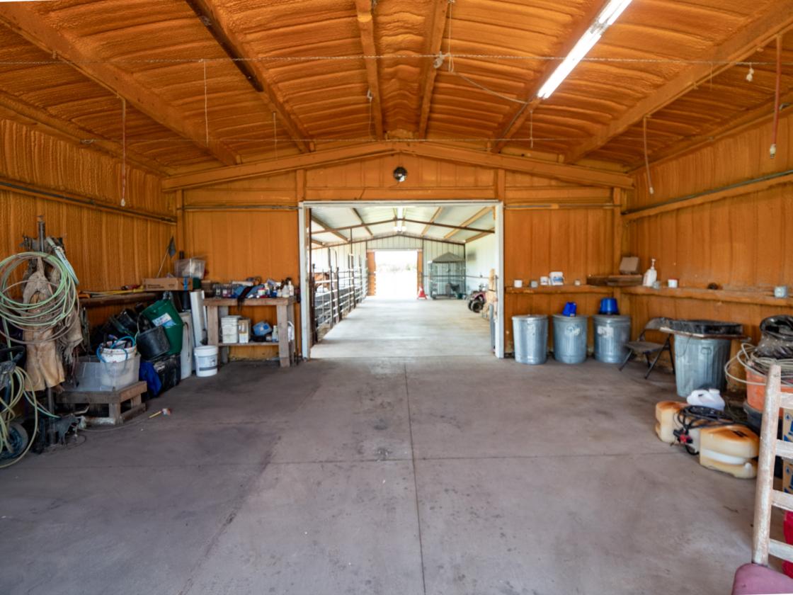 McLaughlin Horse Facility - photo 18
