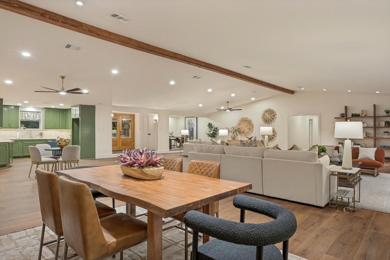 The Lodge at 4104 - photo 14