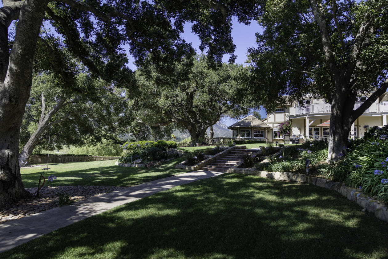 Equestrian Dream in Hidden Valley Thousand Oaks, Ventura County