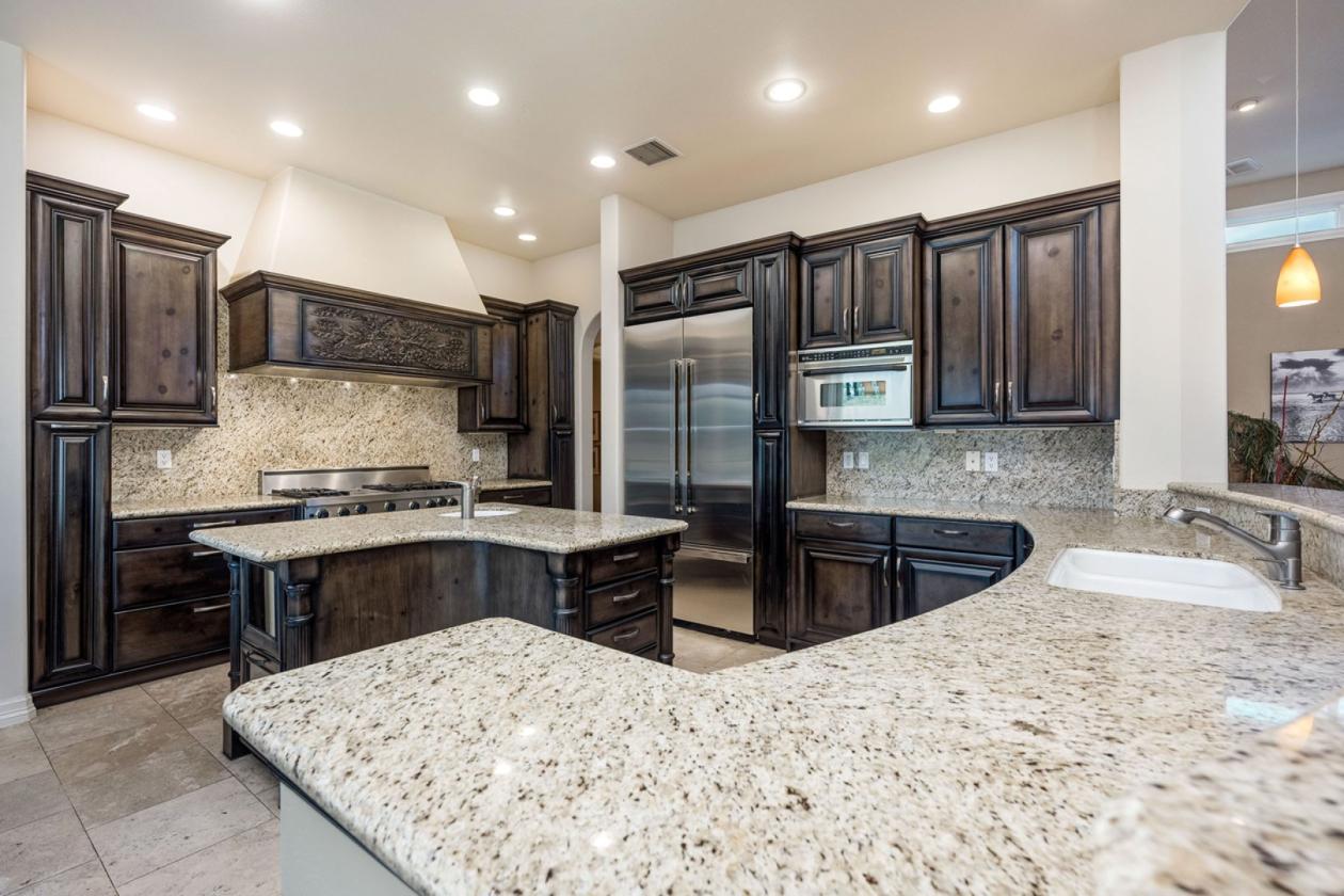 Income-Producing Luxury Estate - photo 12