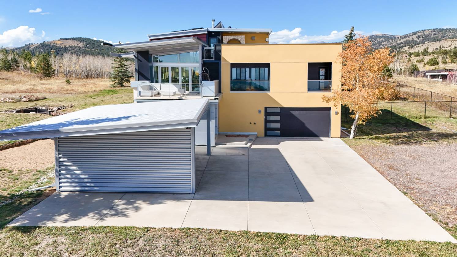 Horse Property for sale.