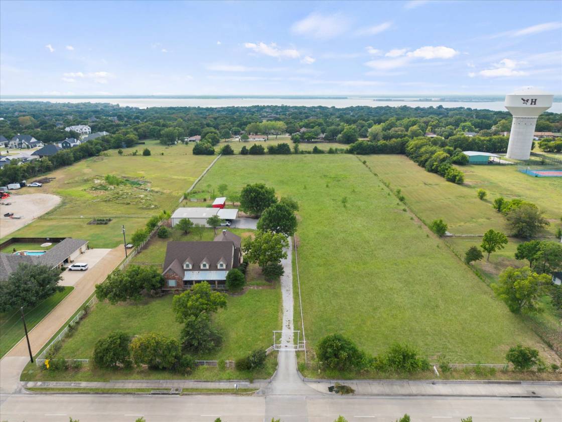 Horse Property for sale.