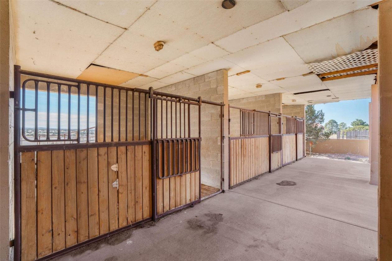 *** PRICE CHANGE***NOW $795,000 (WAS $900,000) - photo 8