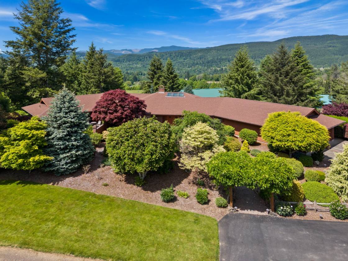 Horse Property for sale.