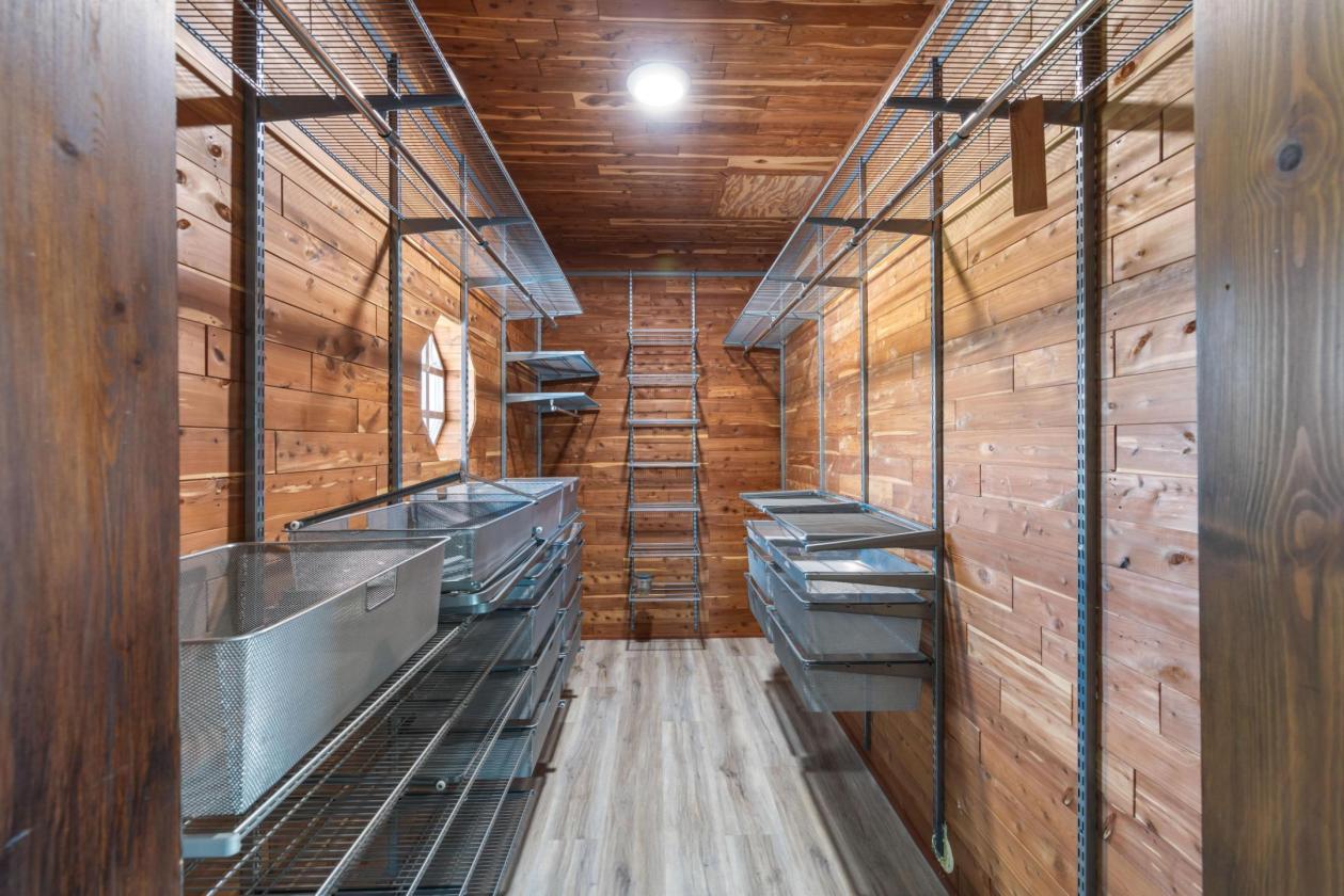Luxury Home | 2-Stall Barn | Round Pen | Paddocks - photo 30