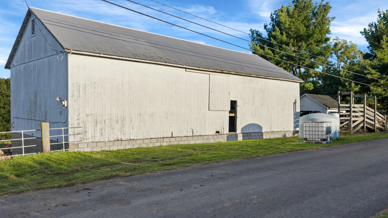 93 Acre Show Cattle & Equine Facility - photo 17