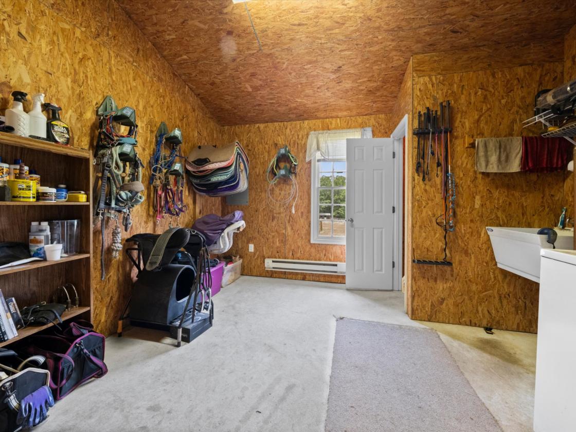 Turnkey 11.5-Acre Horse Farm - photo 11