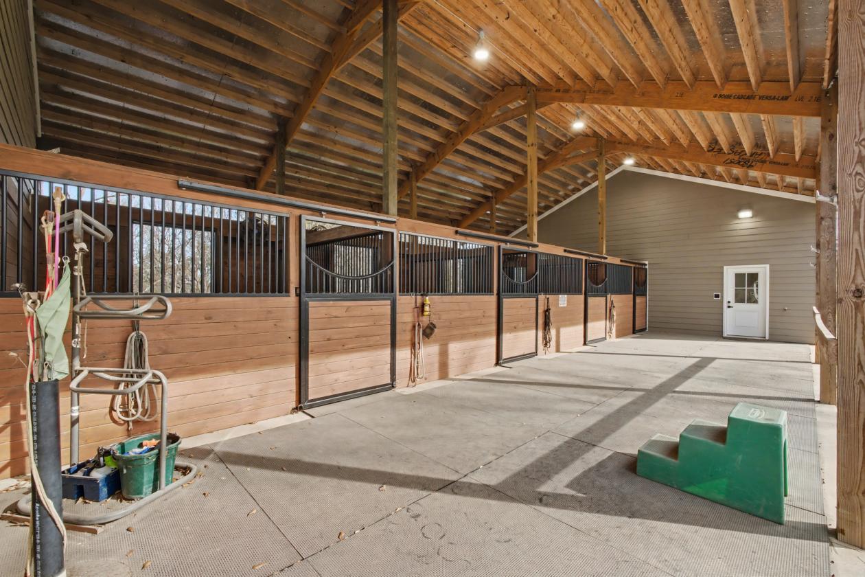 The total package horse property - photo 15