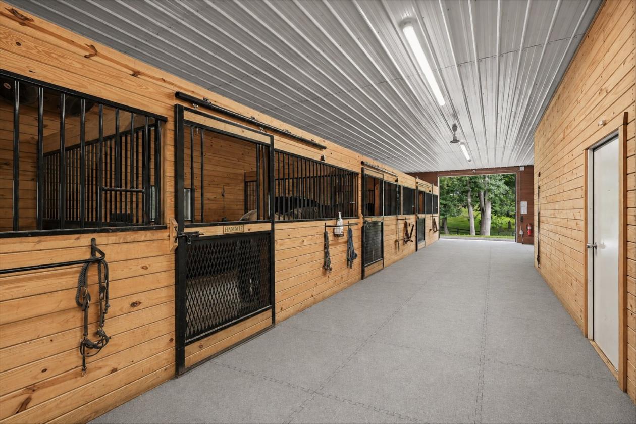 Rare Equestrian Estate Just Minutes To Annapolis! - photo 4