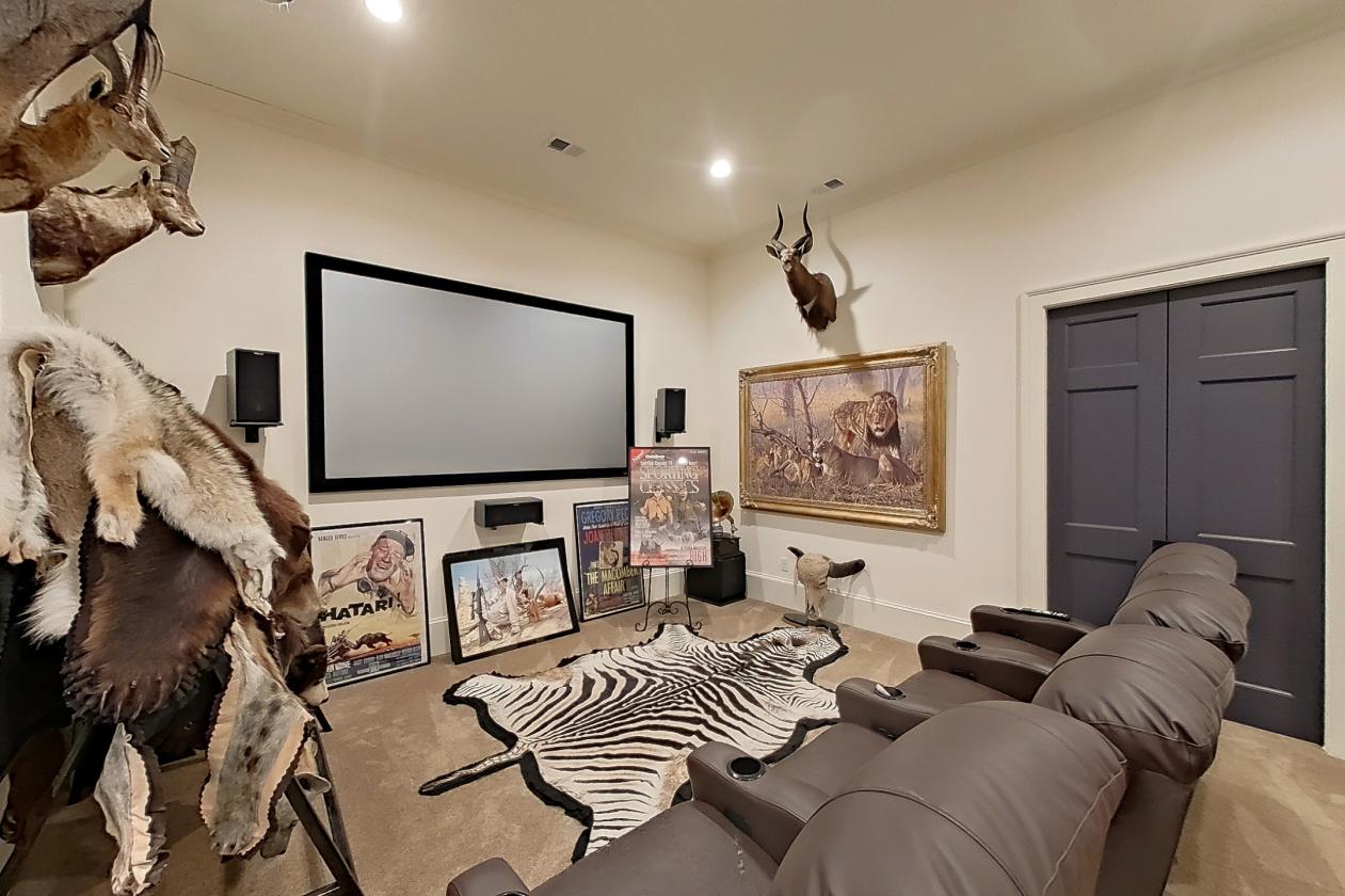 ONE-OF-A-KIND HOME IN EQUESTRIAN COMMUNITY - photo 21