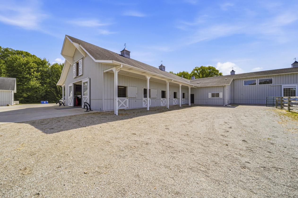 Meadow Creek Ranch Premier  Equestrian Estate - photo 4