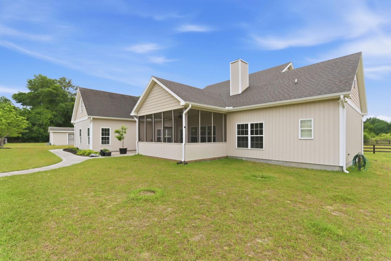 Exceptional & rare offering in New Hanover County - photo 4