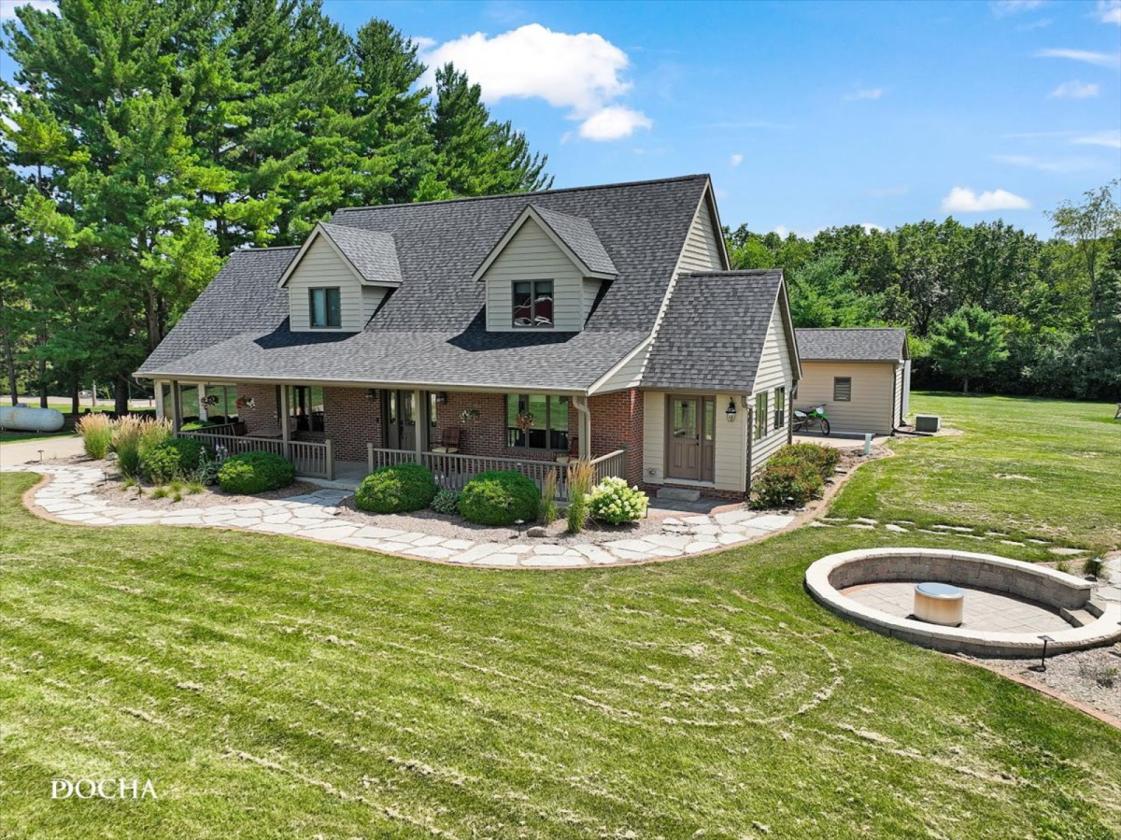 Private Listing - 28 Acre Equestrian Facility! - photo 3