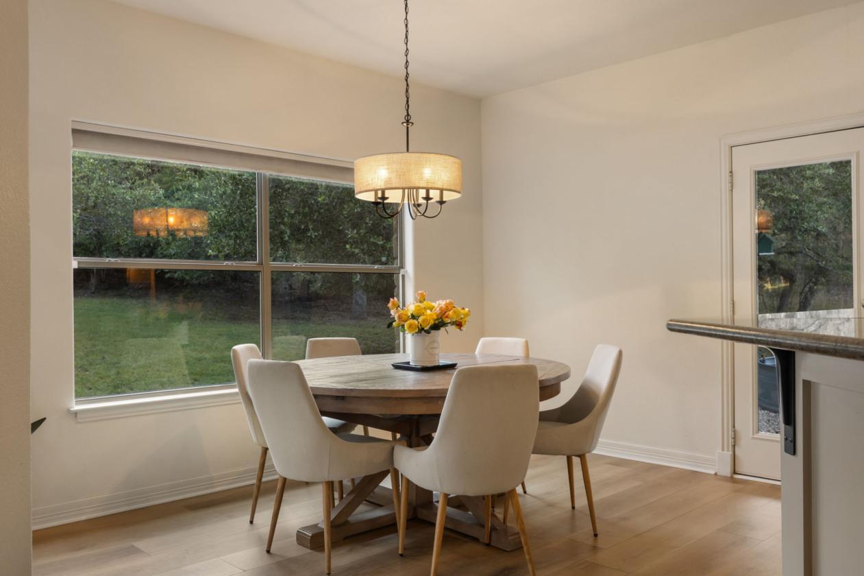 Beautiful Hill Country Home - photo 18