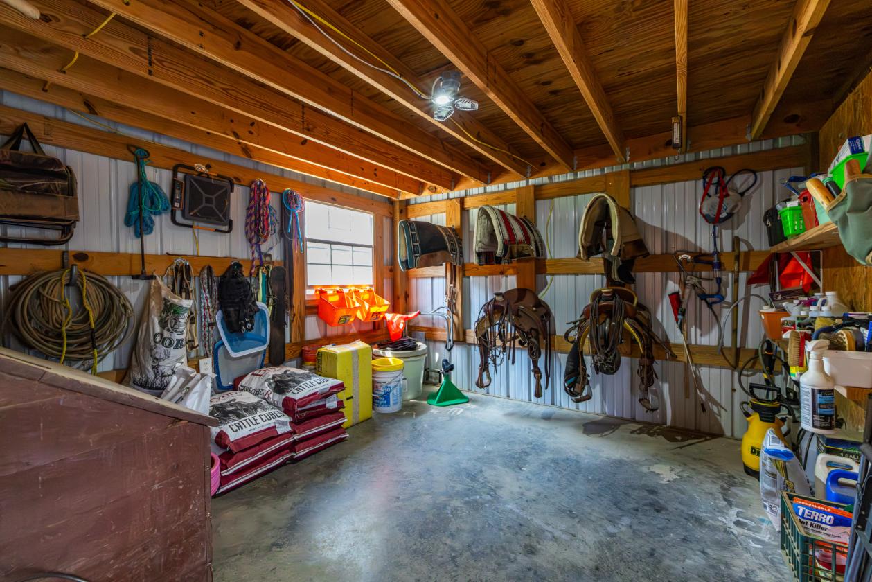 Exceptional 52-Acre Working Cattle Ranch - photo 19