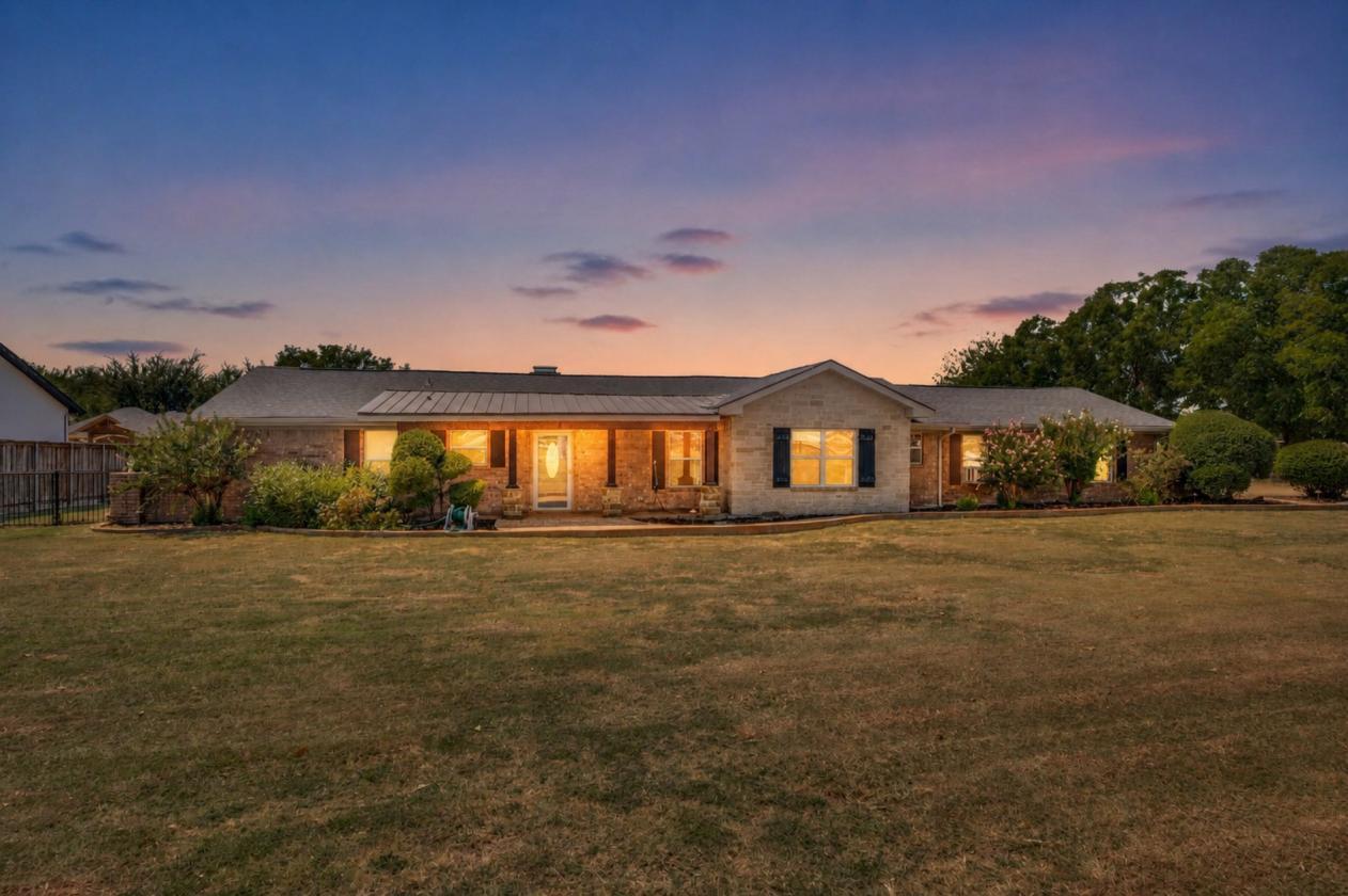 Horse property in the heart of the city - photo 30