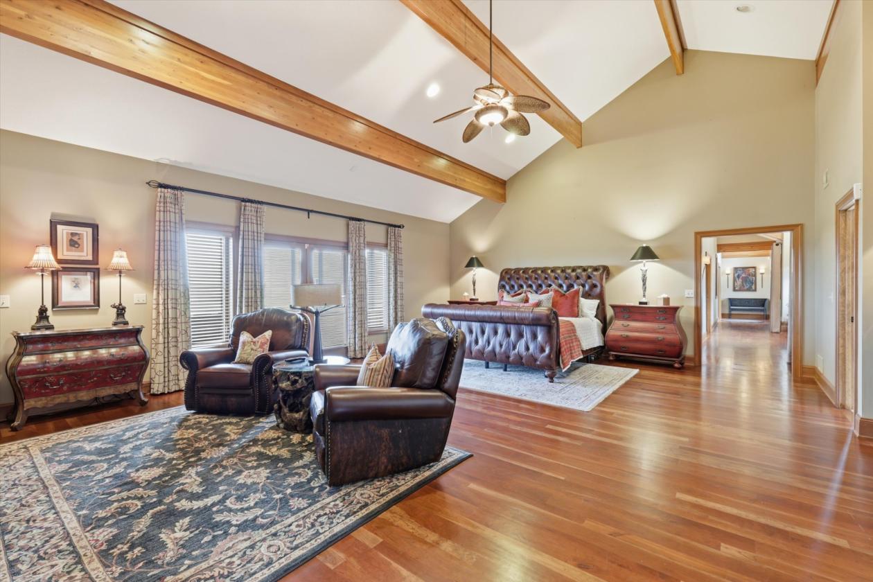 Luxury Equestrian Estate on 125 Acres - photo 17