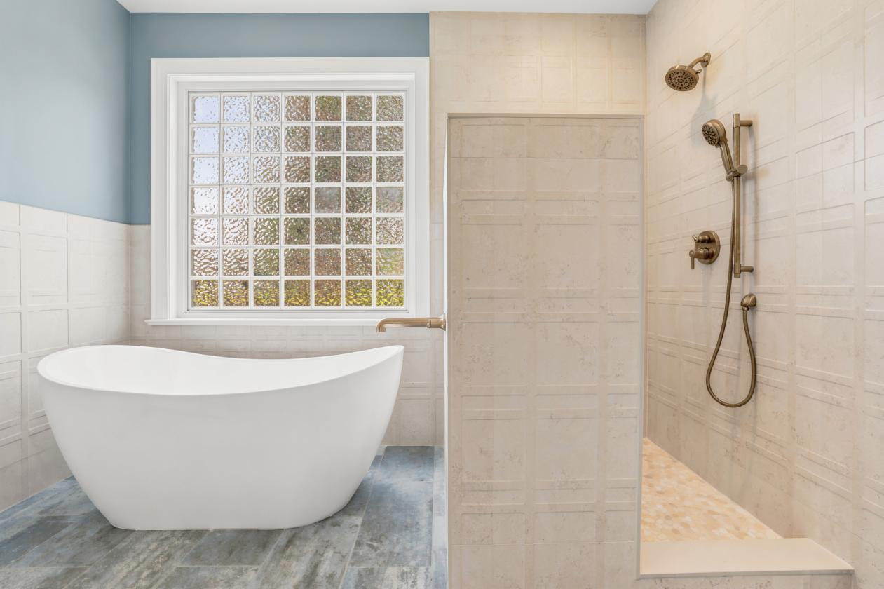 Thoughtfully Designed Luxury Equestrian Estate - photo 20