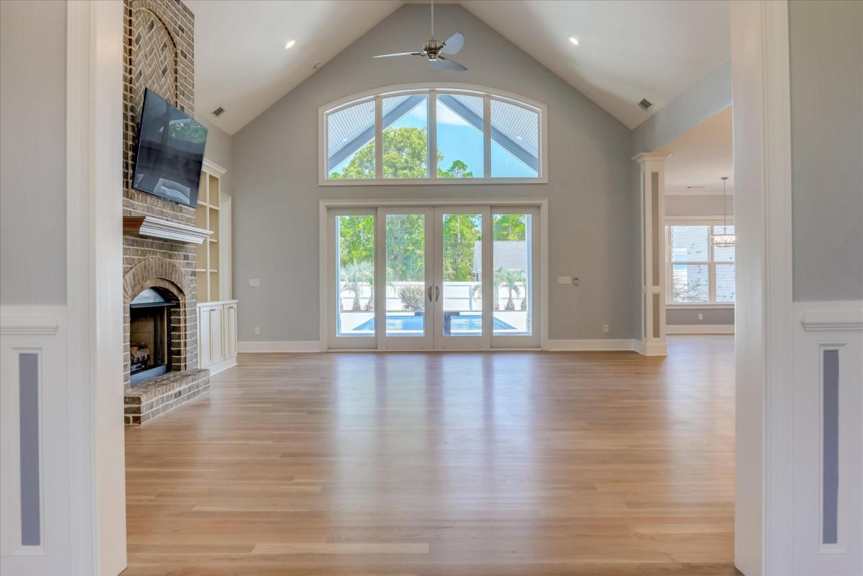 Resort-Style Equestrian Living in Three Runs - photo 4