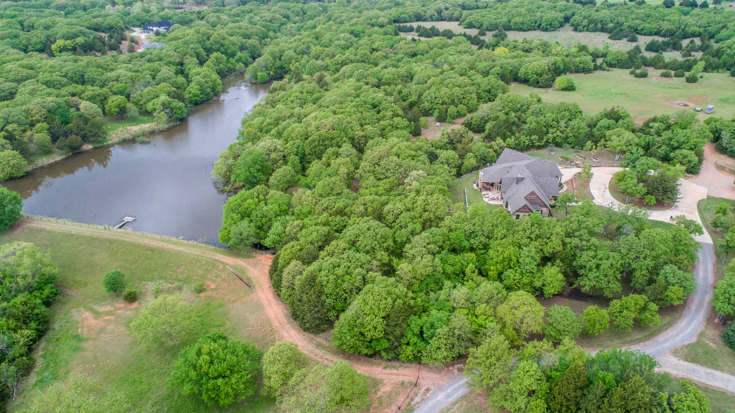 20 acre Horse ranch with private lake, adjoining 20 acres... Arcadia