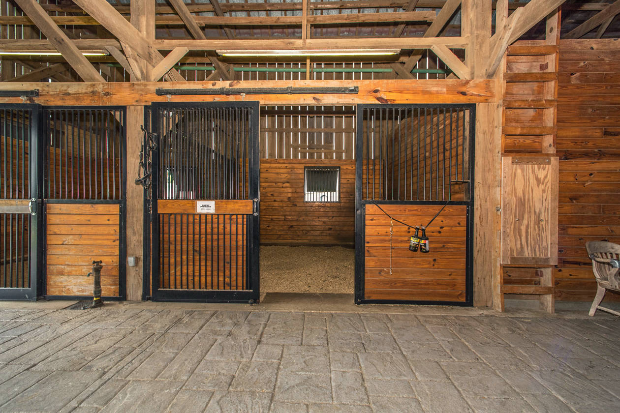Exceptional 723 Acre Kentucky Equestrian Facility Scott