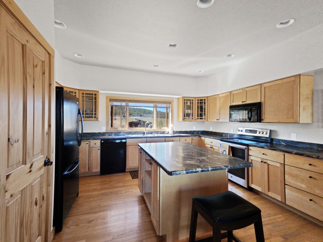 North Fork Valley Gem with Views and Privacy - photo 2