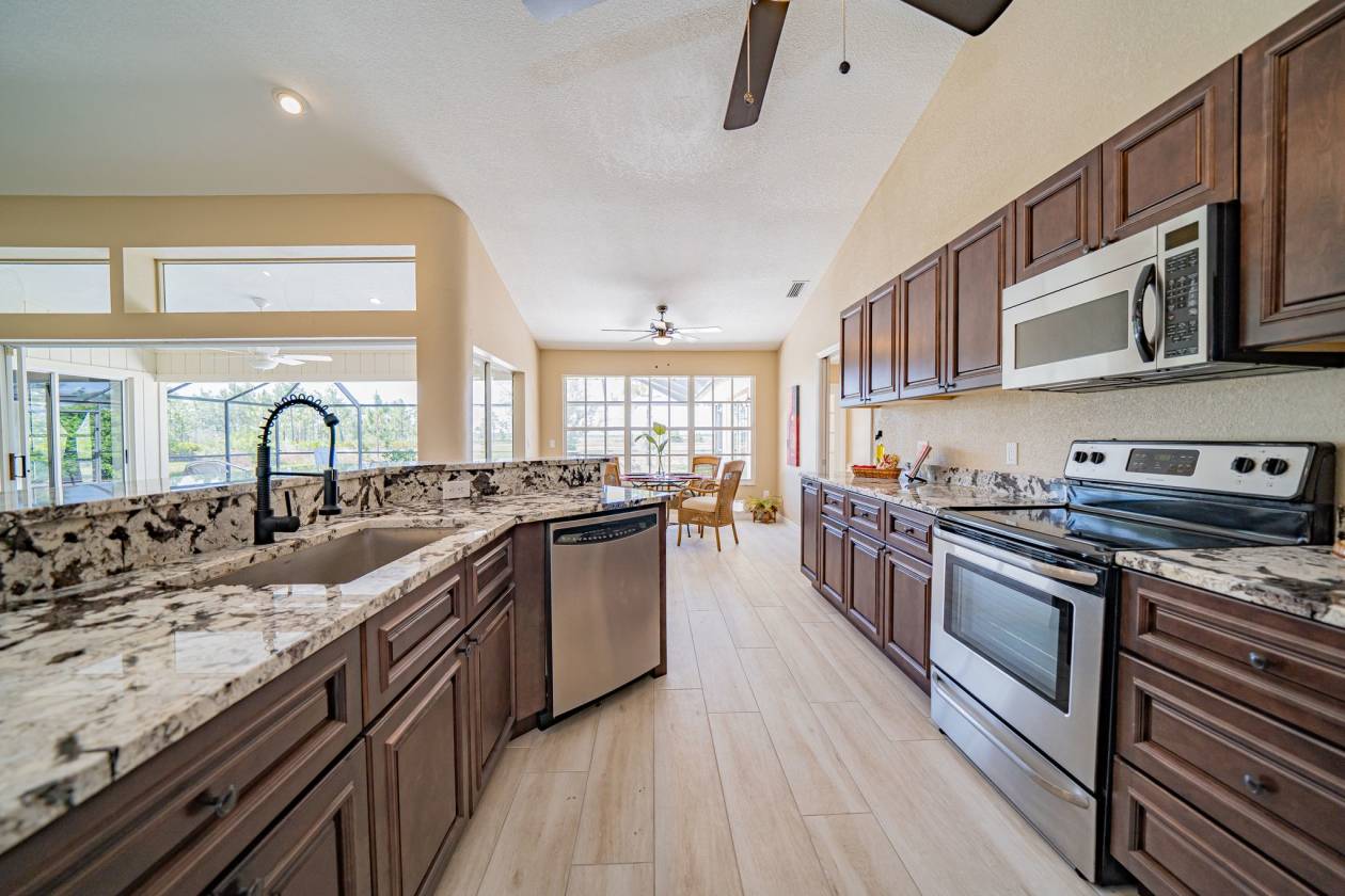 PUNTA GORDA PARADISE 5.01 ACRES IN EQUESTRIAN/RANCH COMMUNITY OF