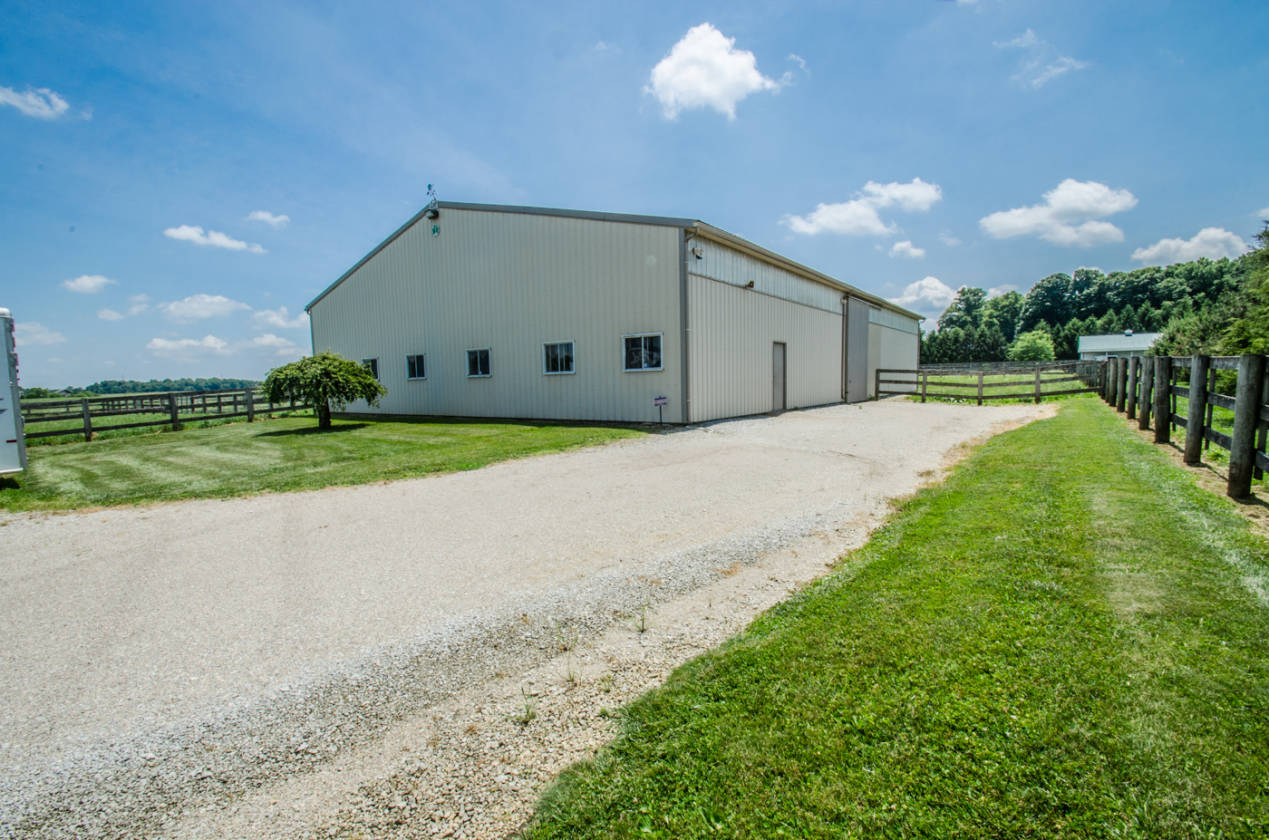 HORSE Lover's Dream close to amenities, 4.34 Acres with 2