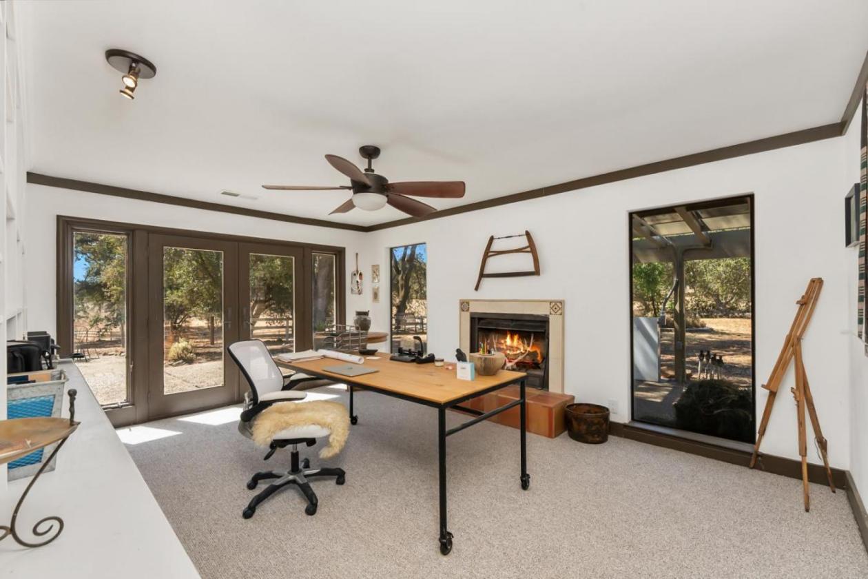 10-Acre Ranch in Equestrian Community - photo 20