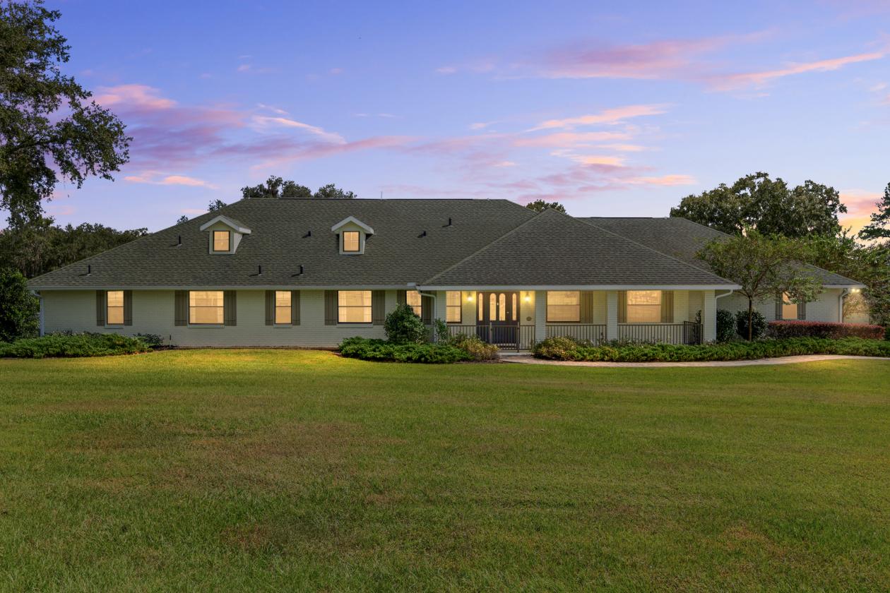 Elegant Horse Property with Arena, Pool, and Guest - photo 1