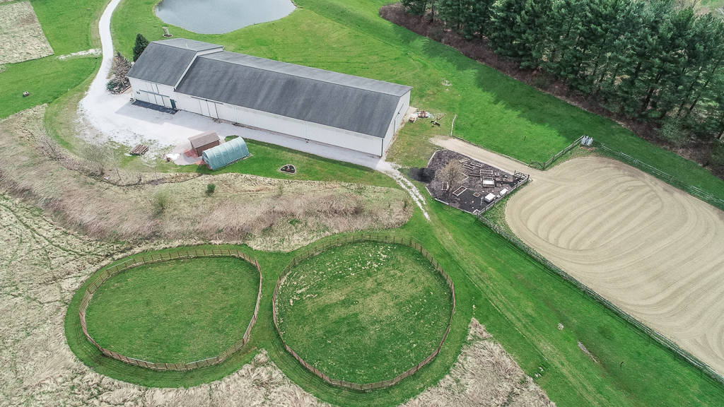 13 Acre Horse Property with large arena, 4 stalls and... Thompson