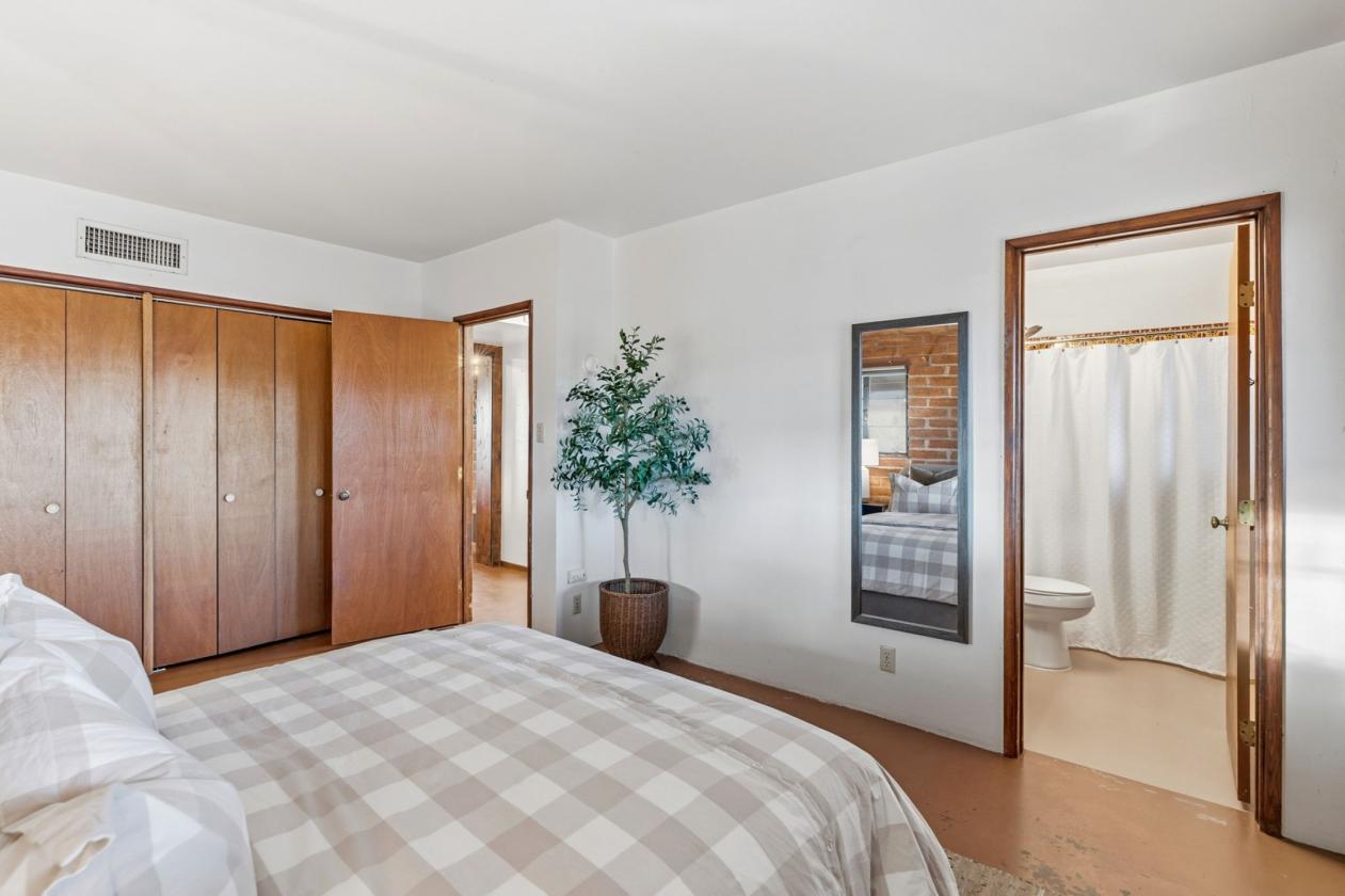 One-Of-A-Kind Tucson Area Ranch - photo 13
