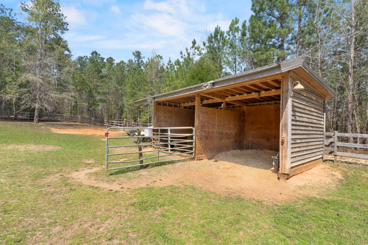 Equestrian Estate on 70 Acres - photo 29
