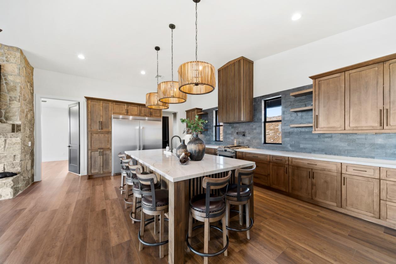 Brand New Build with Panoramic Views - photo 11