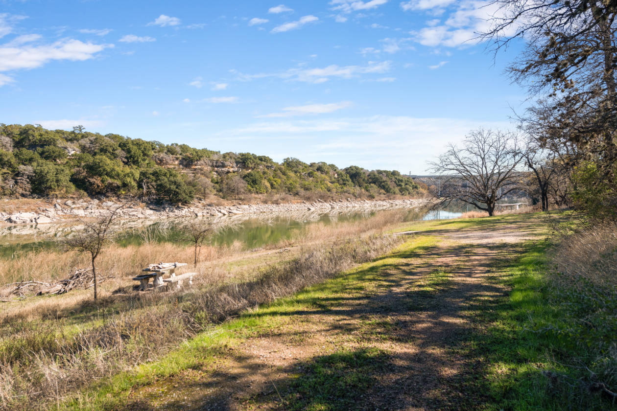 Waterfront with improvements* 10.76 Acres on Pedernales arm of Lake... Spicewood, Travis