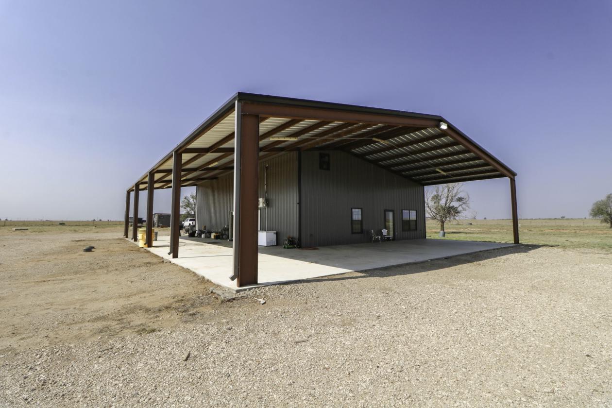 Prime Texas Ranch with Arena, Home, & Acreage - photo 2