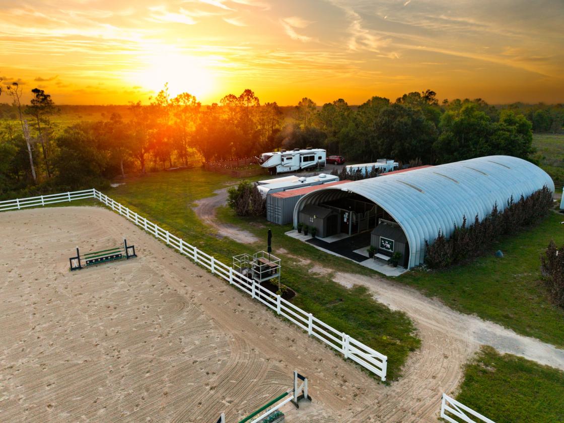 Upgraded equestrian estate on 5 acres - photo 5