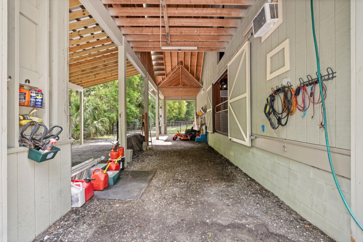 Equestrian Enclave on Two Acres - photo 20