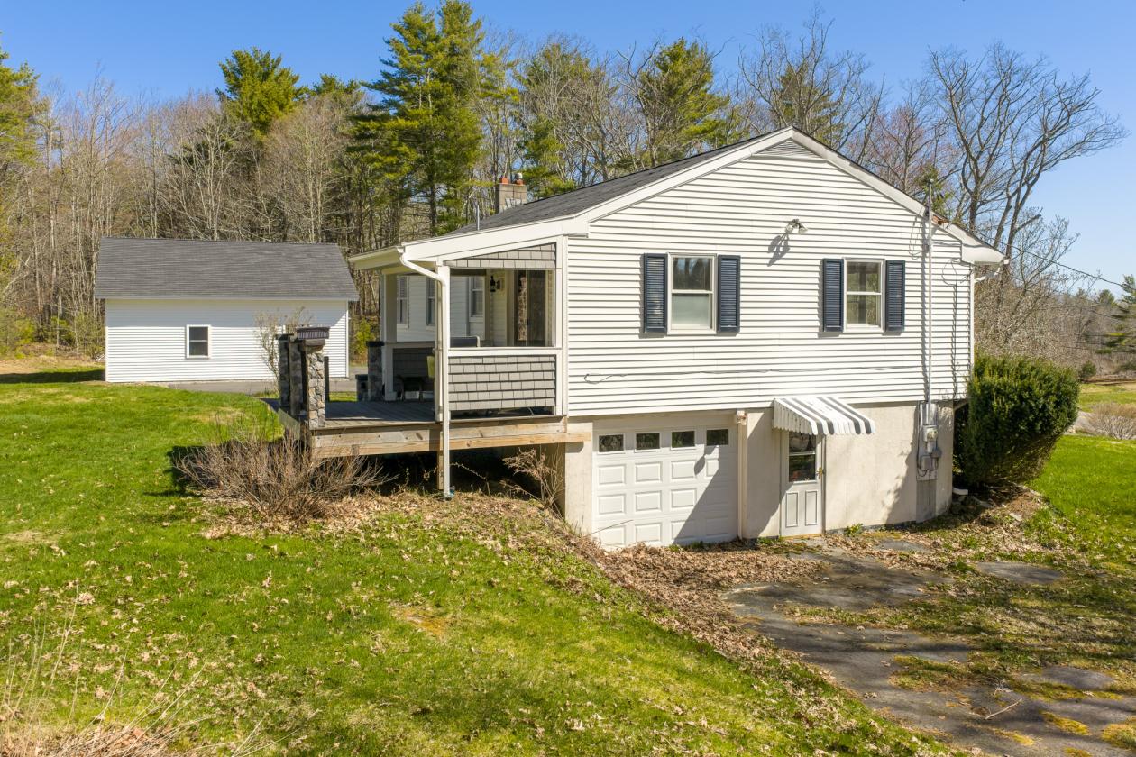 Split level ranch on 10 wooded acres in West Bath - photo 14