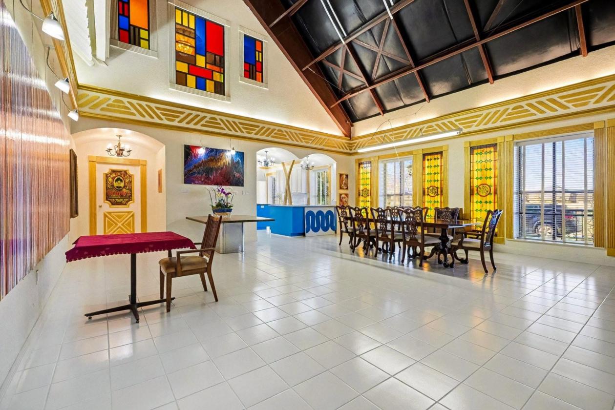 30 Acre Luxury Equestrian Estate | 8,100 SF Home - photo 13