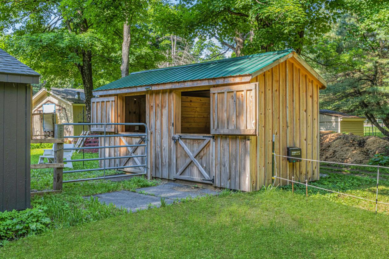 Income-Producing Equestrian Retreat! - photo 21