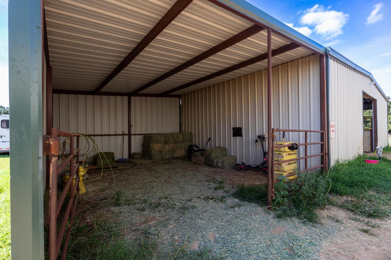 Income producing aquatread and covered arena - photo 28