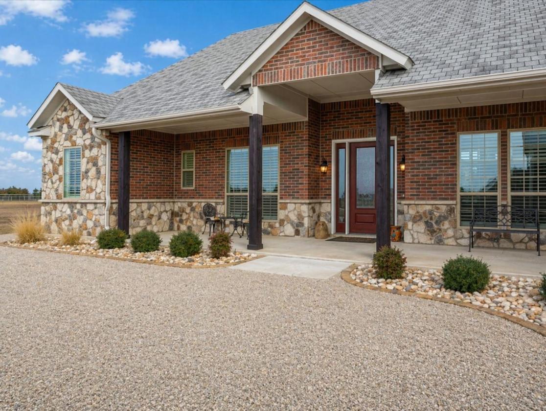Equestrian Estate on 11 Acres - photo 3