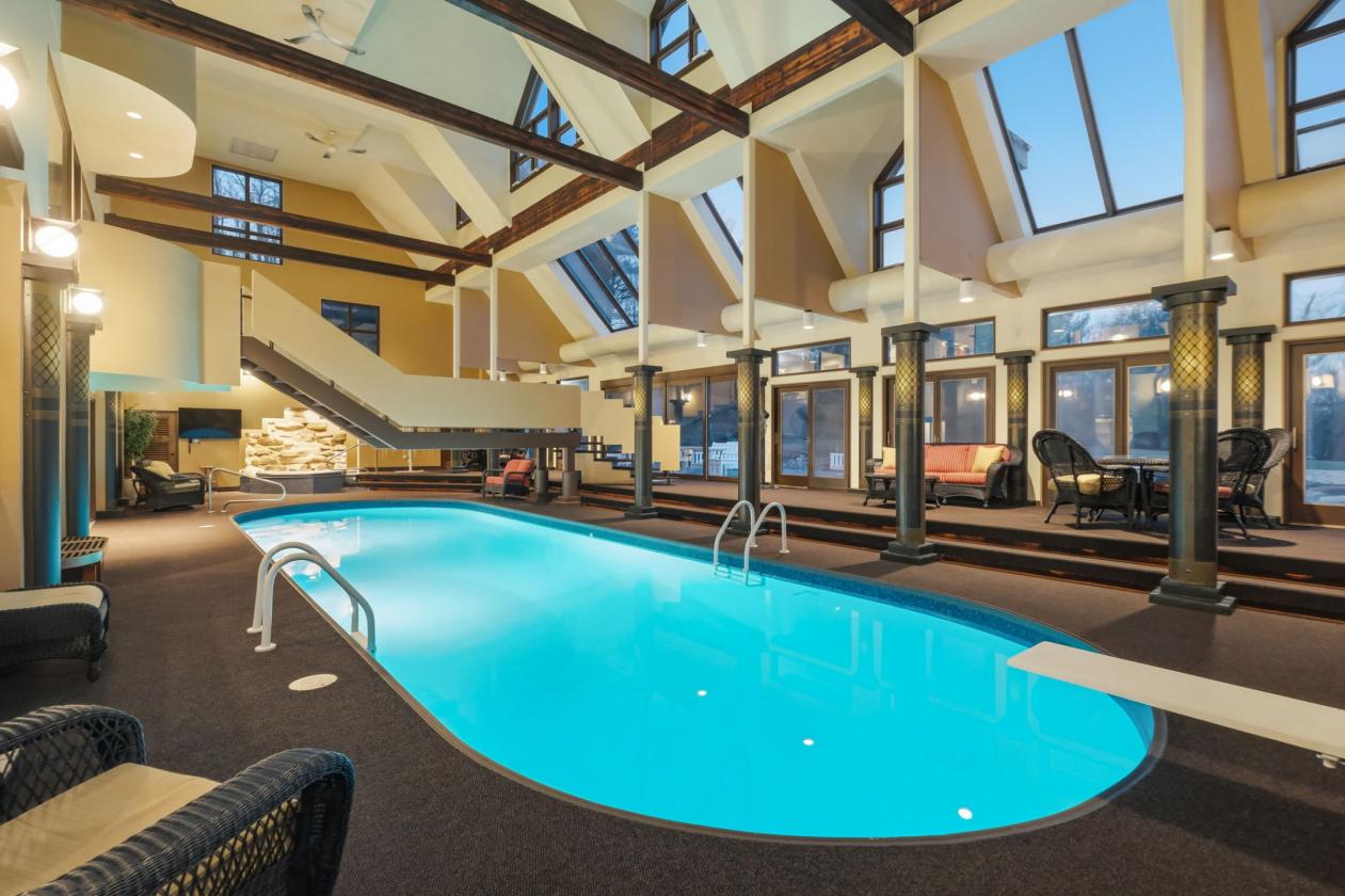 Stunning Equestrian Home! - photo 12