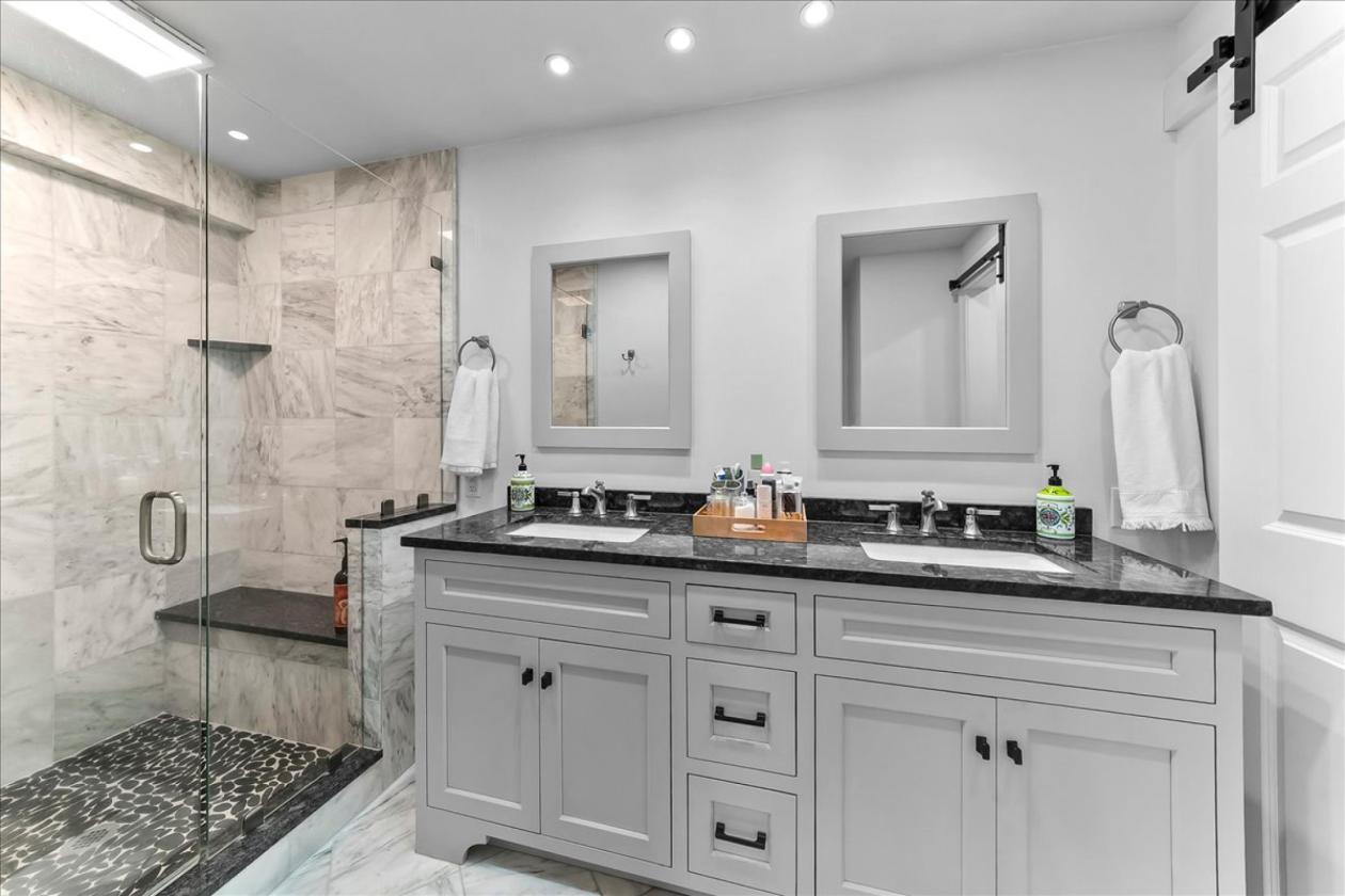 Luxury Three Kings Farm with vineyard potental! - photo 21