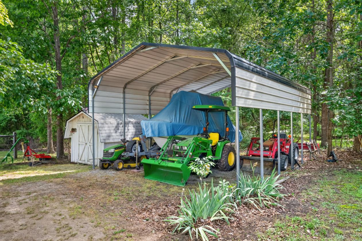Custom Home on 3+ Horse-Ready Acres - photo 25