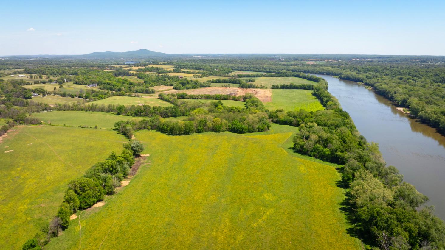 Stunning 1,000+ Acre Equestrian Land - photo 2