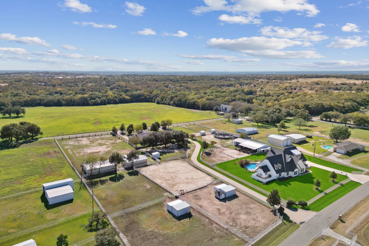 Horse Property for sale.